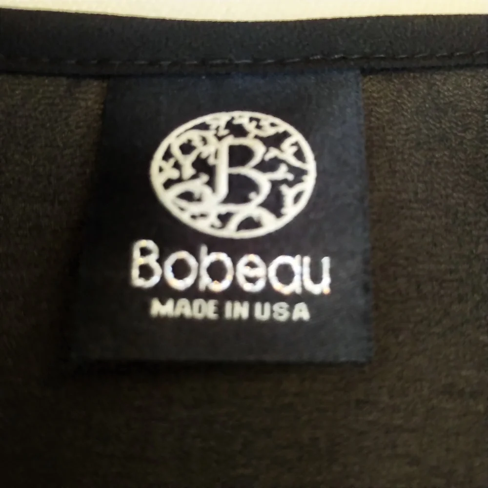 Bobeau Lace Front Top Like New M L